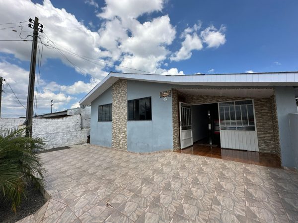 Casa com 4 quartos à venda, Conradinho