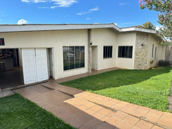 Casa com 4 quartos à venda, Dos Estados