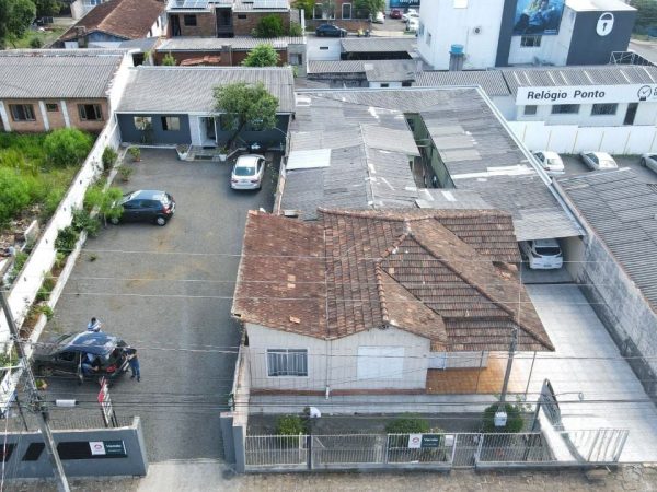 Terreno à venda 804 m² Centro