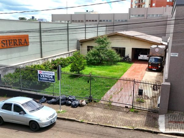 Terreno à venda, 539 m², Centro