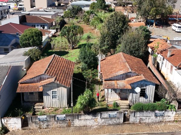 Terreno à venda, 1490 m², Centro