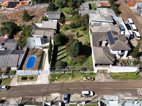 TERRENO À VENDA 800M² – ESTADOS