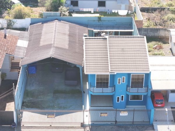 SOBRADO À VENDA 200 M² – VILA CARLI
